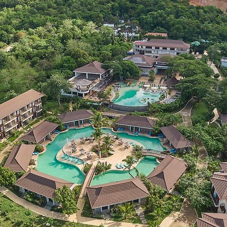 Tag Resort Coron Esterno foto