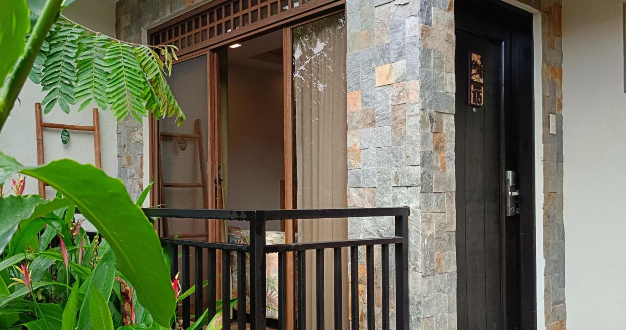 Tag Resort Coron Esterno foto